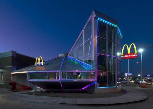 10 самых впечатляющих «Макдоналдсов» мира