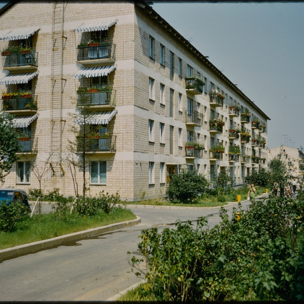 Москва 1960-х годов глазами фотографа: как выглядели наши дома и дворы в то время