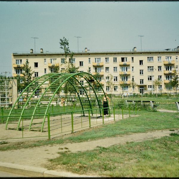 Москва 1960-х годов глазами фотографа: как выглядели наши дома и дворы в то время